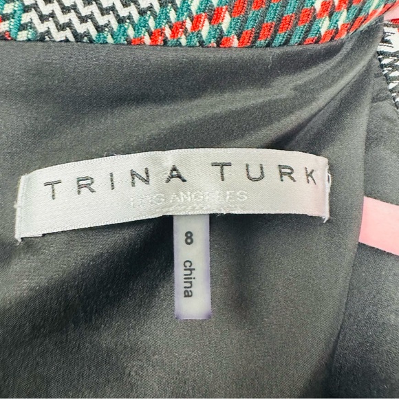 Trina Turk Maleko Short-Sleeve Shift Black and Red Plaid Dress Size 8 - Picture 11 of 11